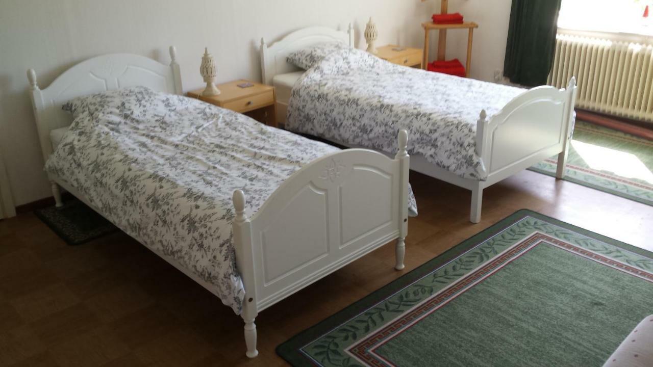 Bed and Breakfast Tva Ekar Gard Rada Экстерьер фото